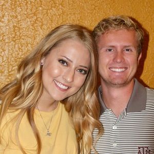 Meet your Posher, Avery